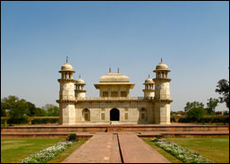 Усыпальница Итмад-уд-Даула