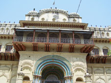 Ayodhya, Kanak Bhavan