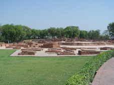 Руины древнего монастыря